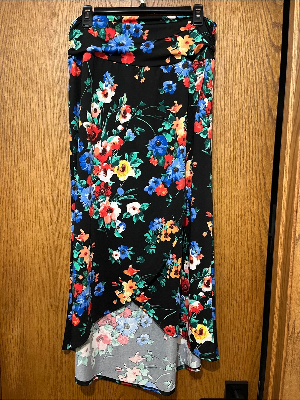 Apt. 9 Black Maxi Skirt with Bright Floral Print